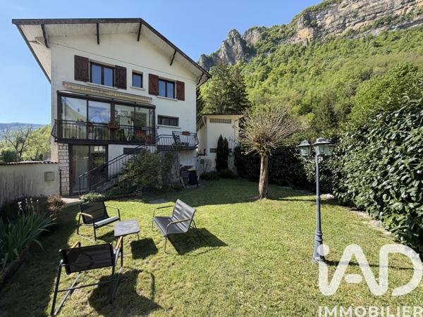 Maison à vendre 8 pièces 192 m² Saint-Rambert-en-Bugey