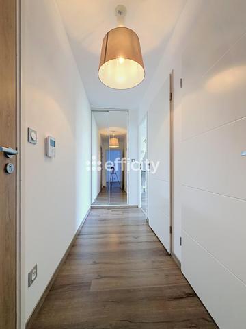 Appartement
         2 pièces
        - 44 m² 193 500 € *