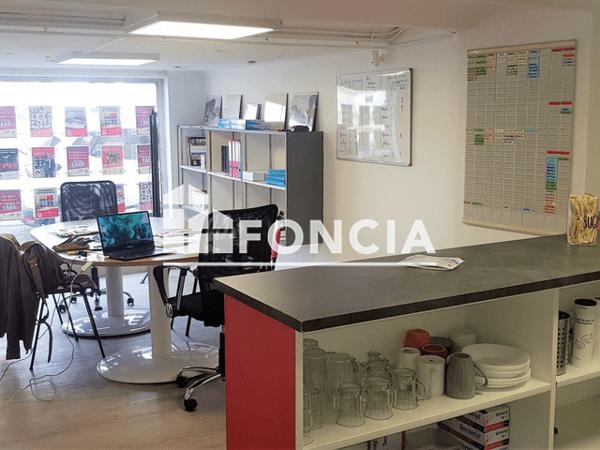 Location Local commercial 4 pièces 84.19 m² - 262 CHEMIN BAS DE MONTPELLIER Nimes 30900