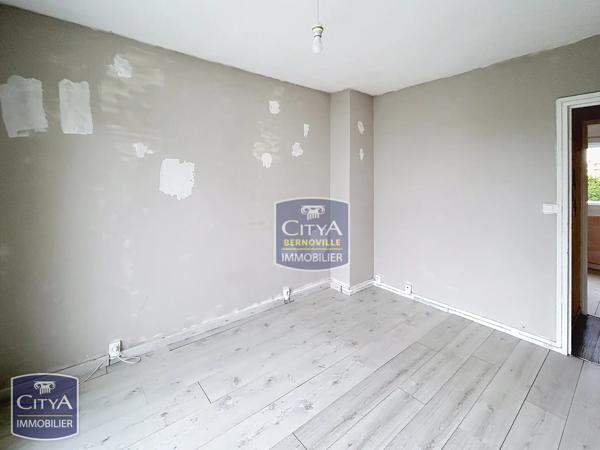 Appartement à vendre 3 pièces 65m² Saint-Quentin (02100)