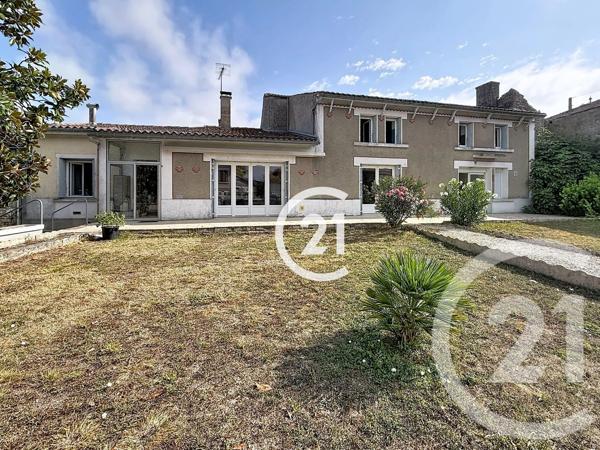 Maison à vendre  5 pièces - 153 m 2   CHATEAUBERNARD  - 16