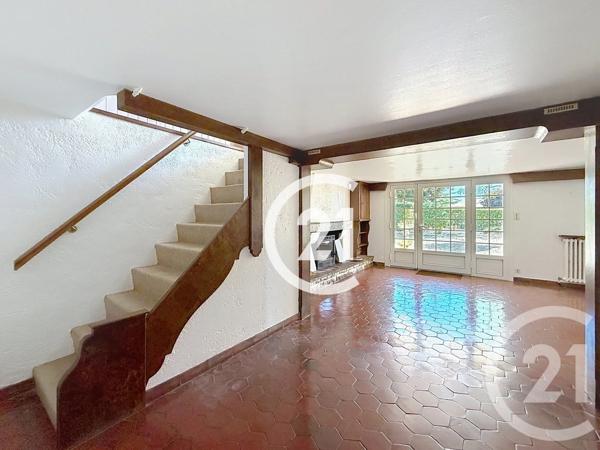Maison à vendre  5 pièces - 153 m 2   CHATEAUBERNARD  - 16