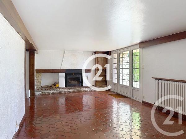 Maison à vendre  5 pièces - 153 m 2   CHATEAUBERNARD  - 16