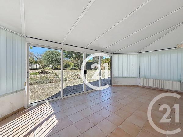 Maison à vendre  5 pièces - 153 m 2   CHATEAUBERNARD  - 16