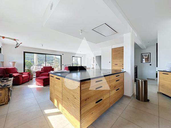 Appartement 4 pièces 116.16 m2
