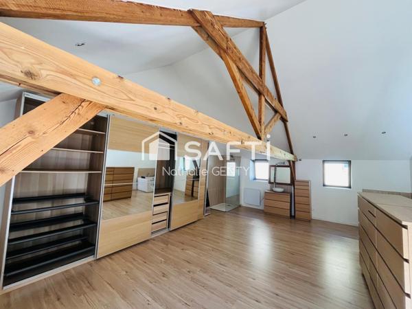 MAISON/LOFT AVEC GARAGE ET PATIO DANS QUARTIER RECHERCHÉ DE ROSENDAËL