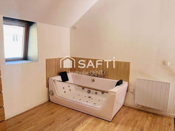 MAISON/LOFT AVEC GARAGE ET PATIO DANS QUARTIER RECHERCHÉ DE ROSENDAËL