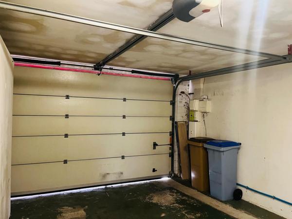 MAISON/LOFT AVEC GARAGE ET PATIO DANS QUARTIER RECHERCHÉ DE ROSENDAËL