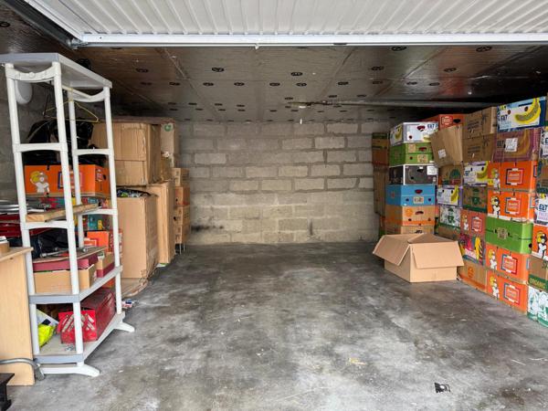 Ideal investisseur , T4 d'environ 85 m2 à Saintes