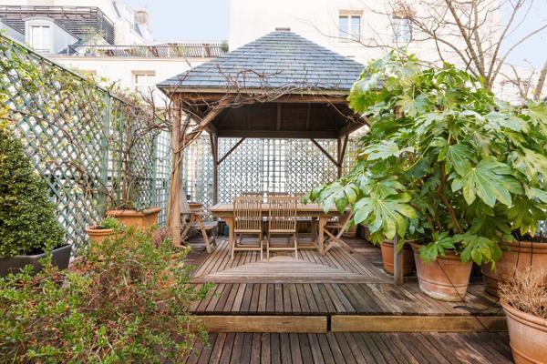 Location meublée - APPARTEMENT  260m²- 4 chambres- Avenue Montaigne -Terrasse