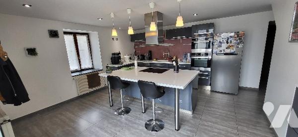 Appartement T3 avec box à la Cluse et Mijoux.
