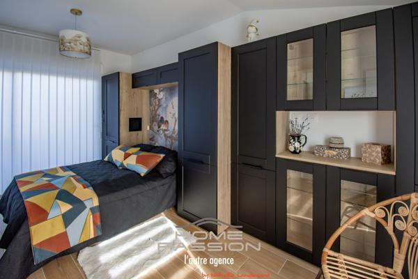 Maison
                                                                                                                                                                                                                                                                                                                        4 pièce(s)                                                                                                                                                                                                          3 chambre(s)                                                                                                                                                                                                          109  m²