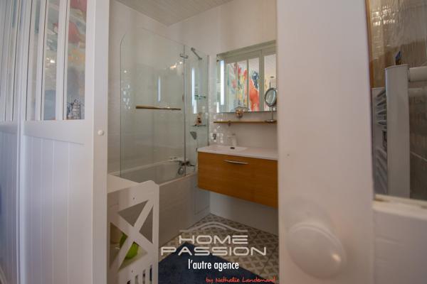 Maison
                                                                                                                                                                                                                                                                                                                        4 pièce(s)                                                                                                                                                                                                          3 chambre(s)                                                                                                                                                                                                          109  m²