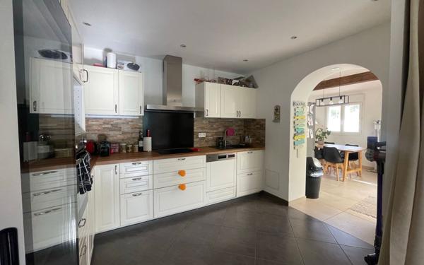 Maison à louer    4 pièces •  Aubagne