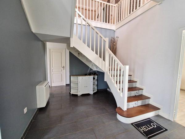 Authentique Béarnaise rénovée en position dominante