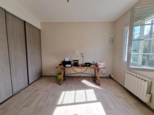 Authentique Béarnaise rénovée en position dominante