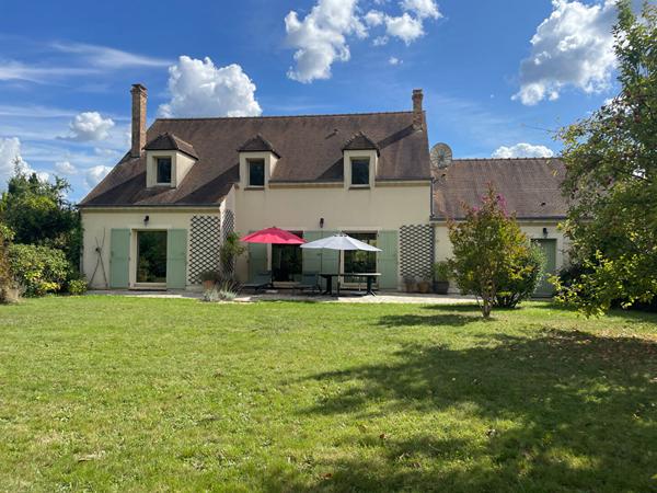 Maison familiale de 188m²  à vendre ? La Celle-les-Bordes,