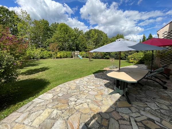 Maison familiale de 188m²  à vendre ? La Celle-les-Bordes,