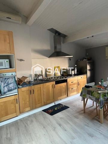 APPARTEMENT TYPE 2 SITUE SUR LA PARVIS CATHEDRALE