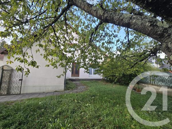 Maison à vendre  6 pièces - 120,97 m 2   SANCOINS  - 18
