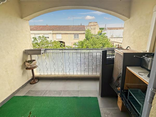 Appartement  T3 69 m² Chateaurenard