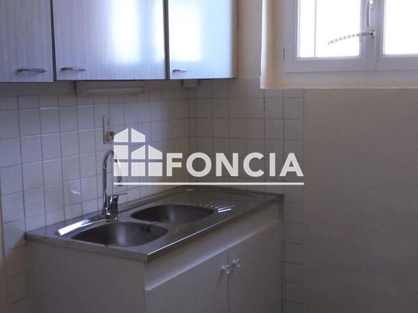 Location Appartement 3 pièces 54.2 m² - PLACE LAVANDIERES Baratier 05200