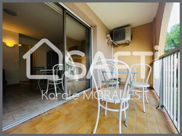 CANET EN ROUSSILLON, T2 VENDU MEUBLE, AVEC PLACE DE PARKING ET EXTERIEUR!