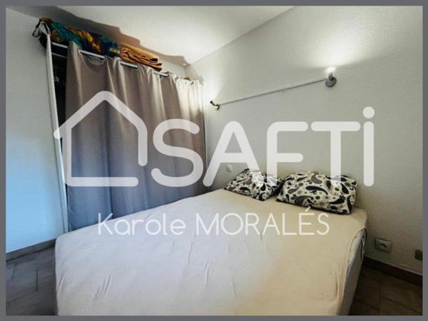 CANET EN ROUSSILLON, T2 VENDU MEUBLE, AVEC PLACE DE PARKING ET EXTERIEUR!