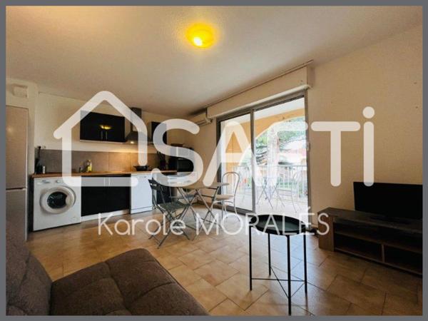 CANET EN ROUSSILLON, T2 VENDU MEUBLE, AVEC PLACE DE PARKING ET EXTERIEUR!