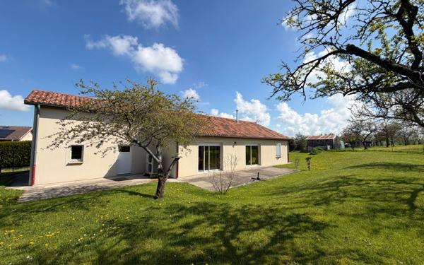 Maison à vendre    3 pièces •  Vavincourt