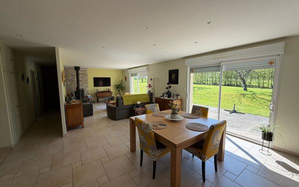 Maison à vendre    3 pièces •  Vavincourt