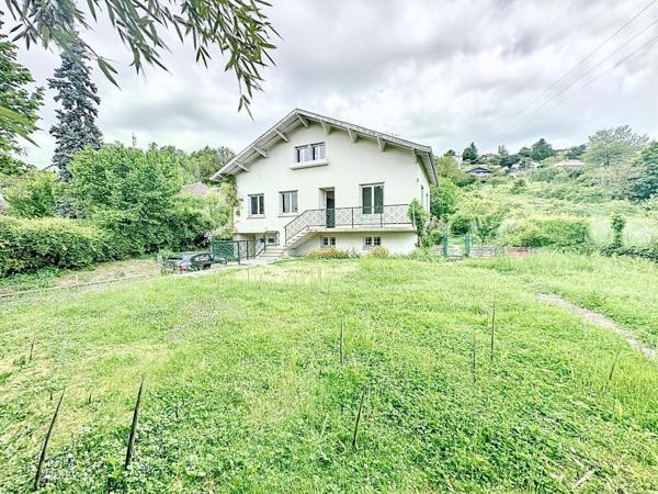 Maison familiale de 130 m² à Ruy – Quartier recherché