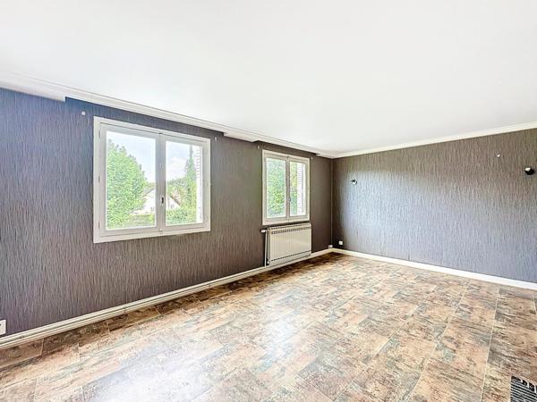 Maison familiale de 130 m² à Ruy – Quartier recherché