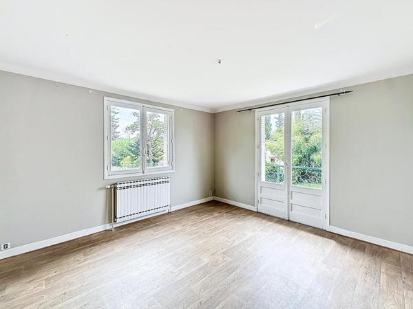 Maison familiale de 130 m² à Ruy – Quartier recherché