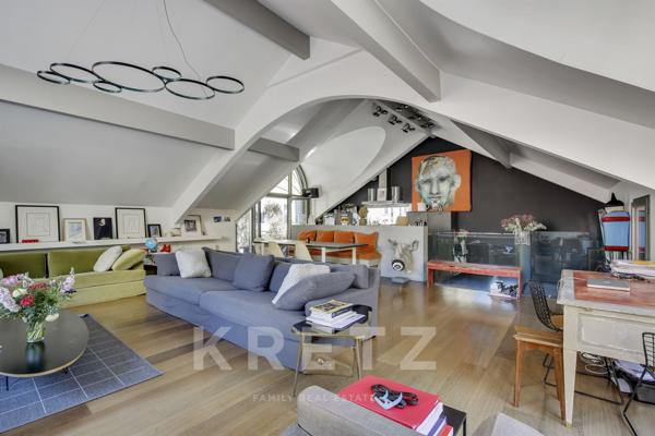 Comme une maison sur le toit