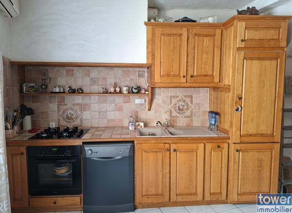 Maison
                                                                                                                                                                                                                                                                                                                        5 pièce(s)                                                                                                                                                                                                          2 chambre(s)                                                                                                                                                                                                          115  m²