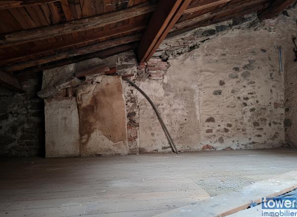 Maison
                                                                                                                                                                                                                                                                                                                        5 pièce(s)                                                                                                                                                                                                          2 chambre(s)                                                                                                                                                                                                          115  m²