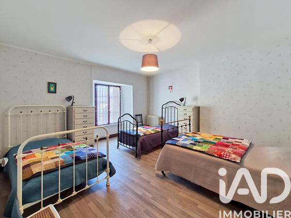 Maison à vendre 6 pièces 158 m² Besse-et-Saint-Anastaise