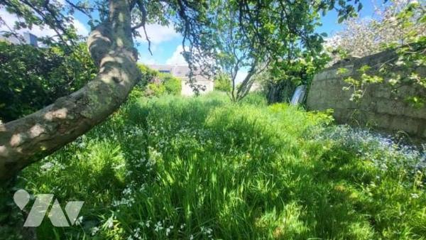 Terrain bourg LOCMIQUELIC