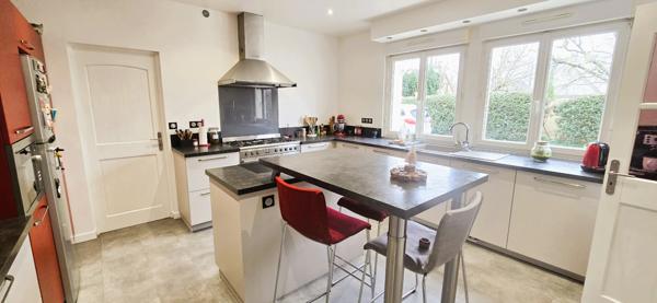 Pour famille exigeante : Maison ancienne rénovée Chartres Agglo prisée !