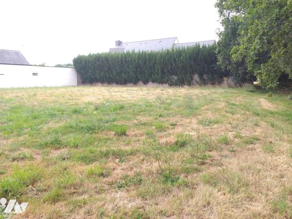 Terrain à bâtir de 783m² viabilisé