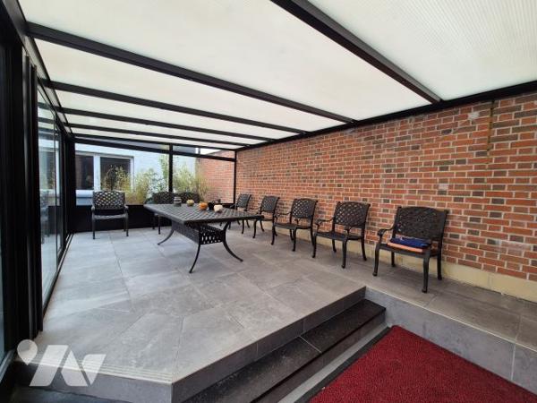 belle qualité de construction pour ce pavillon individuel alliant volume et luminosité