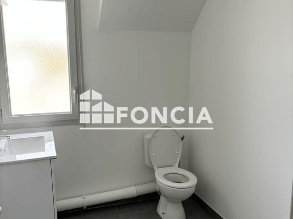 Location Studio 32.43 m² - 52 RUE DE LA TABLE DE PIERRE Darnetal 76160