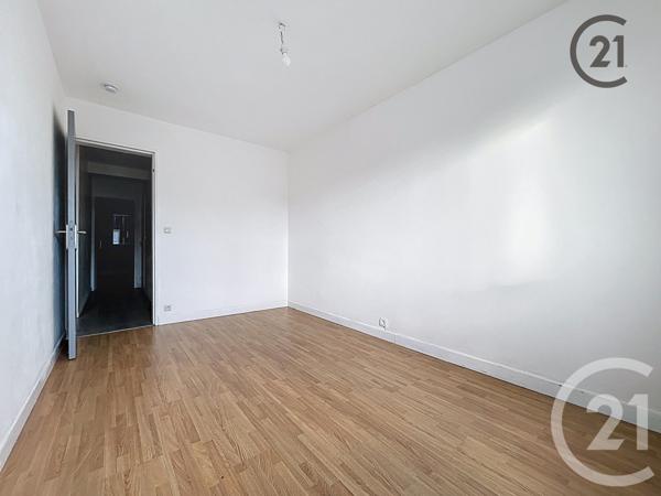 Appartement F4 à vendre  4 pièces - 100,89 m2 MONTEREAU FAULT YONNE - 77