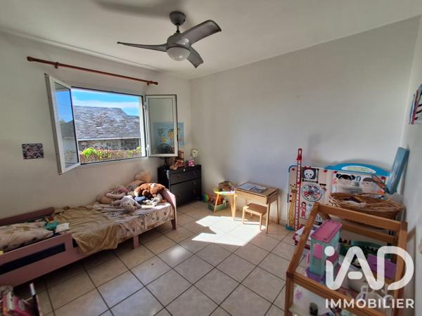 Location maison 5 pièces 136 m² Saint-Denis