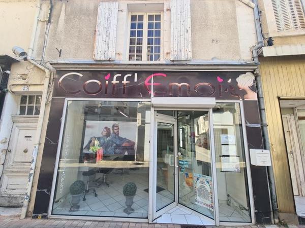 Immeuble à vendre |  Issoudun |  136 m²