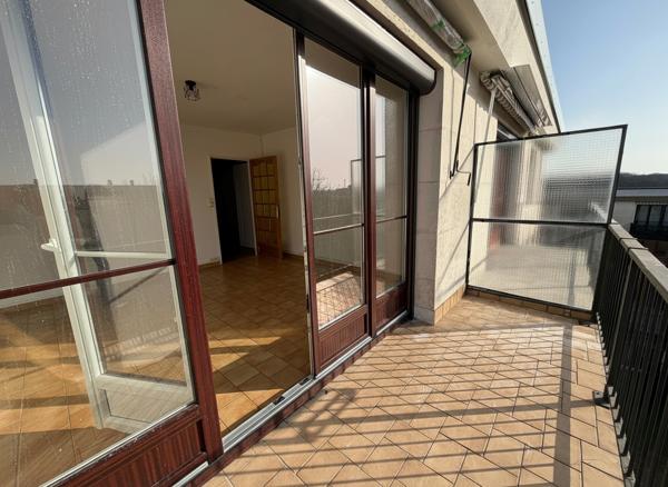 Appartement -T5 - Joue Les Tours - LES MORIERS