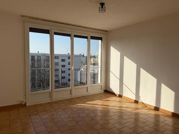 Appartement -T5 - Joue Les Tours - LES MORIERS
