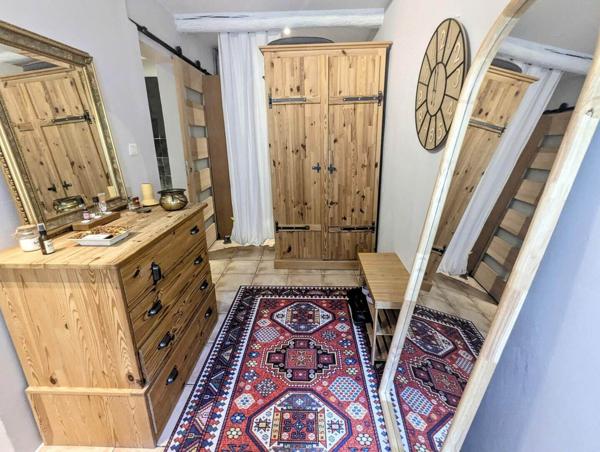 Maison de village de 100 m² avec terrasses – LAURIS 269 000 €