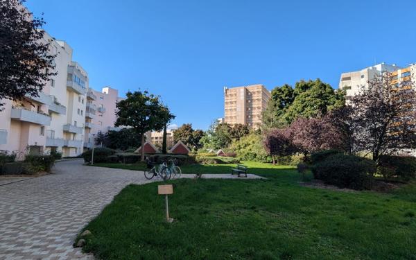 Appartement à vendre    4 pièces • 102,99 m2 Dijon